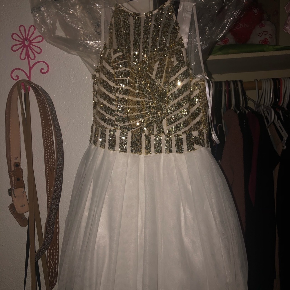 Quince/Sweet16/Formal dress